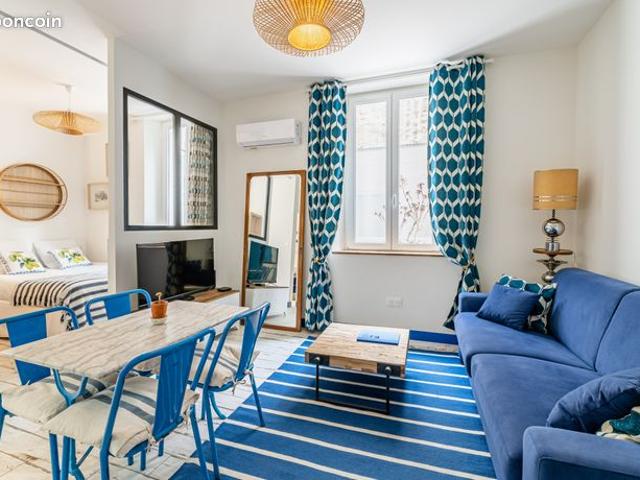 Studio 1 pièce 25 m²