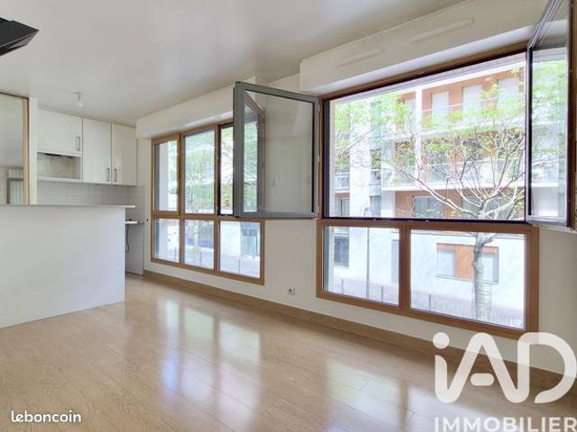 Studio 1 pièce 25 m²