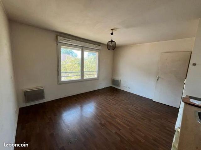 Studio 1 pièce 25 m²