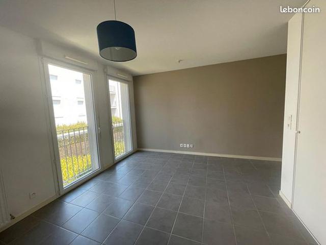 Studio 1 pièce 25 m²