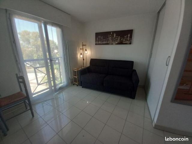Studio 1 pièce 25 m²
