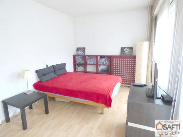 Studio 1 pièce 25 m²