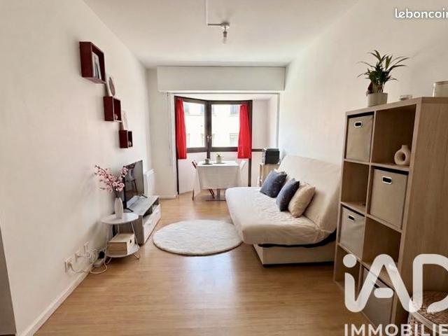 Studio 1 pièce 25 m²