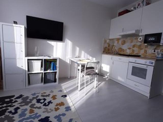 Studio 1 pièce 25 m²