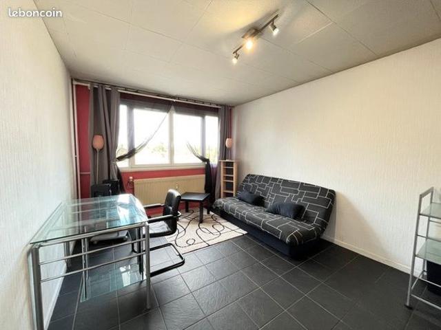Studio 1 pièce 25 m²