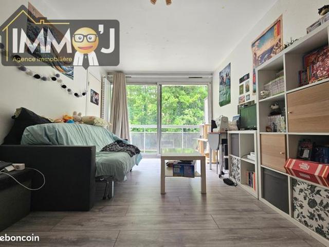 Studio 1 pièce 25 m²