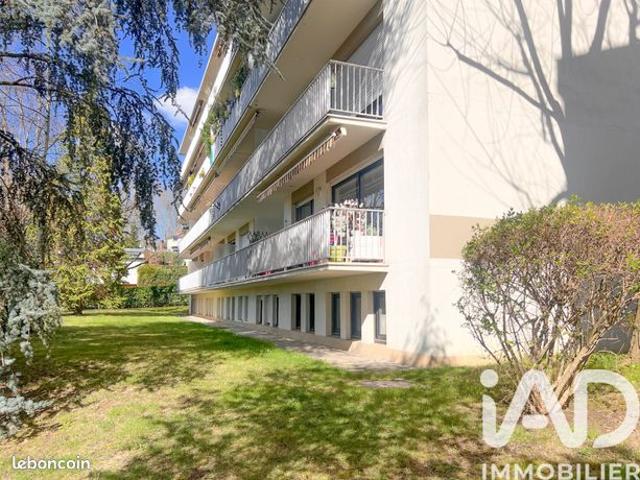 Studio 1 pièce 25 m²
