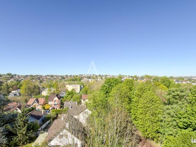 Studio 1 pièce 25 m²