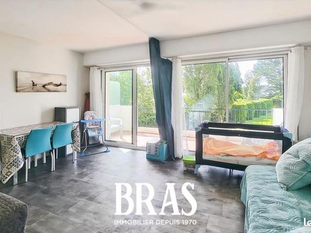 Studio 1 pièce 25 m²