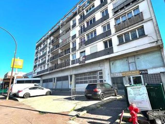 Studio 1 pièce 25 m²