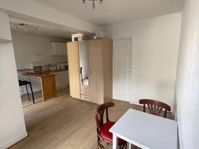 Studio 1 pièce 25 m²
