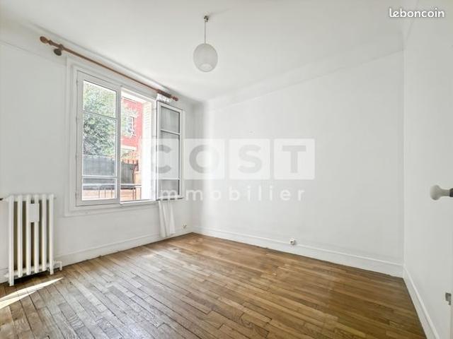Studio 1 pièce 25 m²