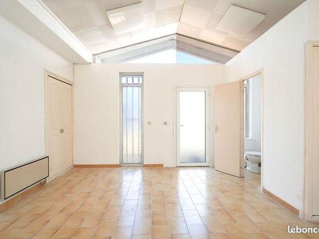 Studio 1 pièce 25 m²