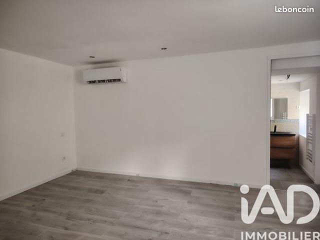 Studio 1 pièce 26 m²