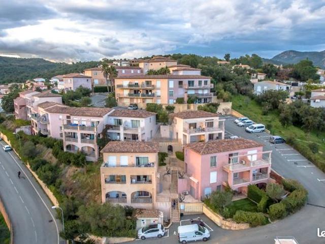 Studio 1 pièce 26 m²