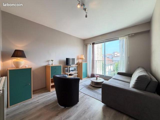 Studio 1 pièce 26 m²