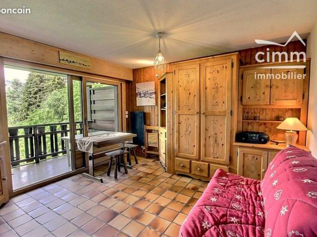 Studio 1 pièce 26 m²