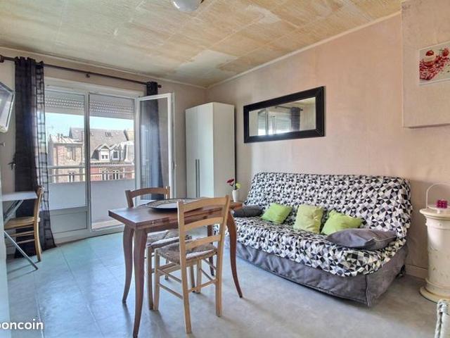 Studio 1 pièce 26 m²