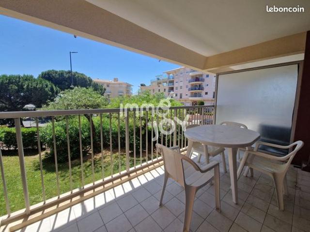 Studio 1 pièce 26 m²