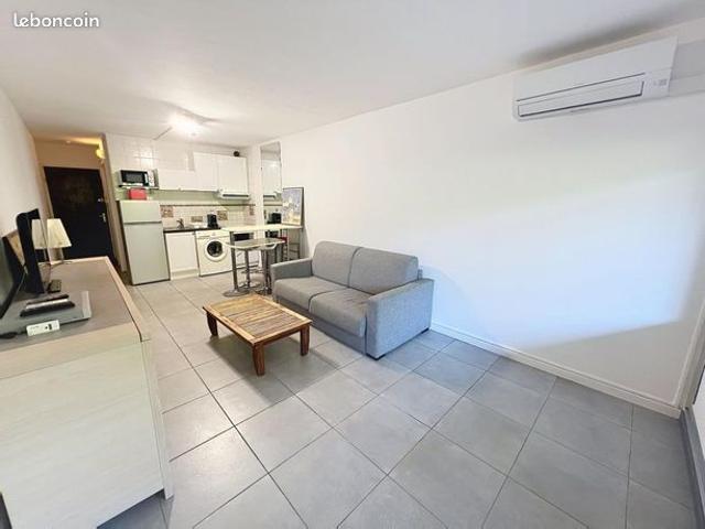 Studio 1 pièce 26 m²