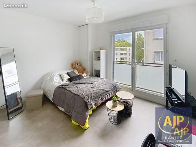 Studio 1 pièce 26 m²