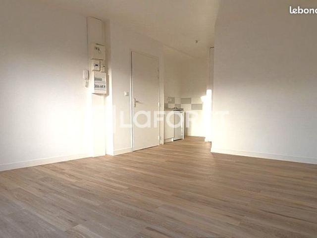 Studio 1 pièce 26 m²