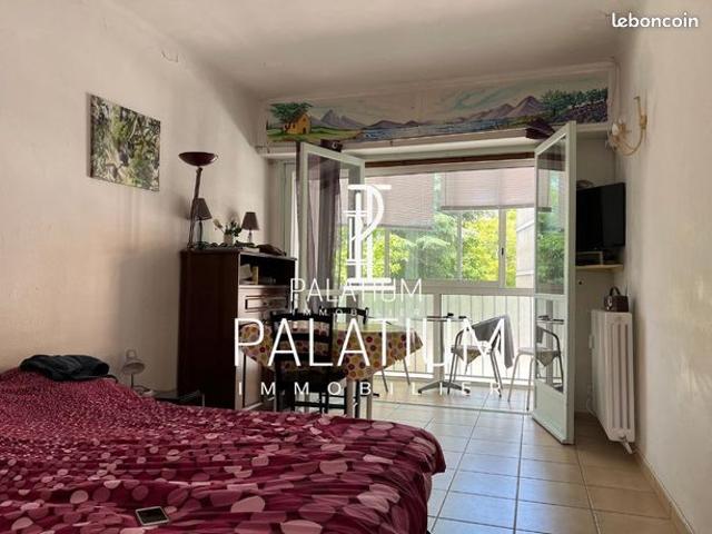 Studio 1 pièce 26 m²