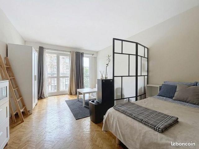 Studio 1 pièce 26 m²