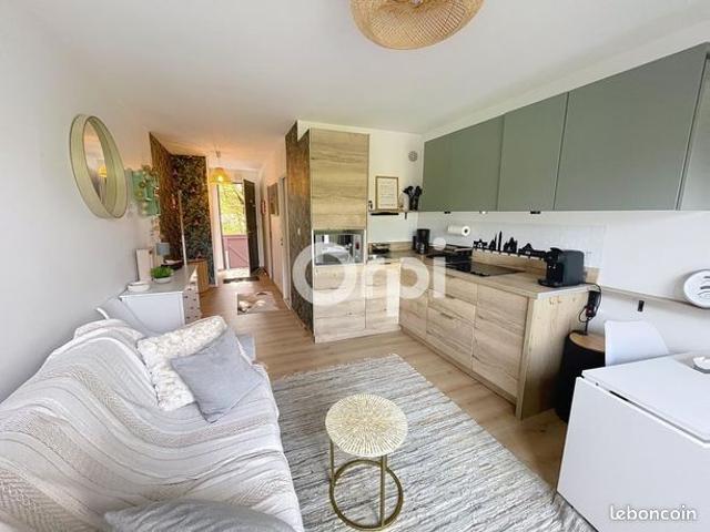 Studio 1 pièce 26 m²