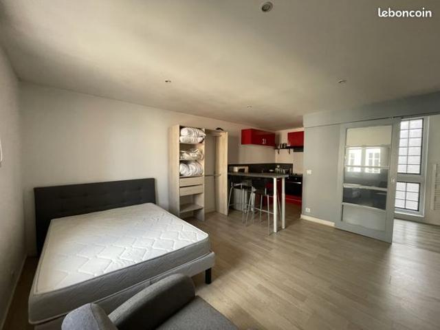 Studio 1 pièce 26 m²