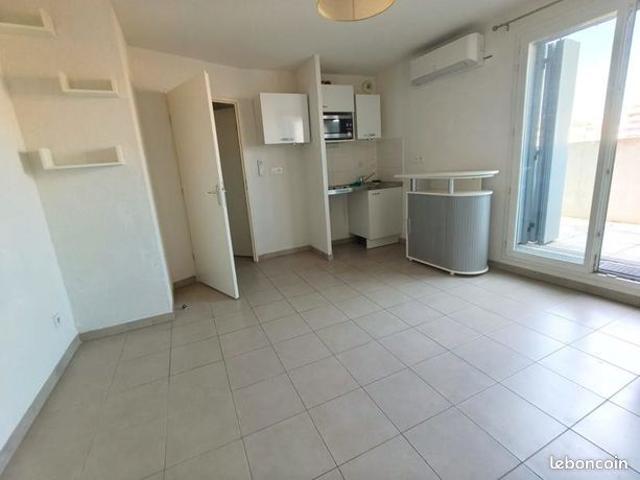 Studio 1 pièce 26 m²