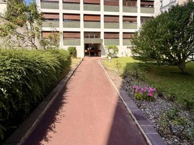 Studio 1 pièce 26 m²