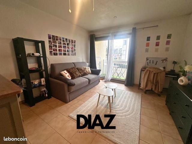 Studio 1 pièce 26 m²