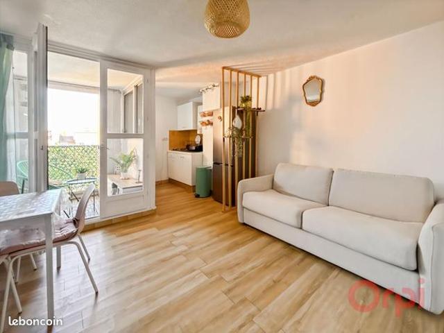 Studio 1 pièce 26 m²
