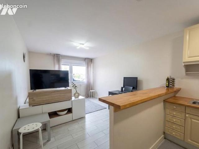 Studio 1 pièce 26 m²
