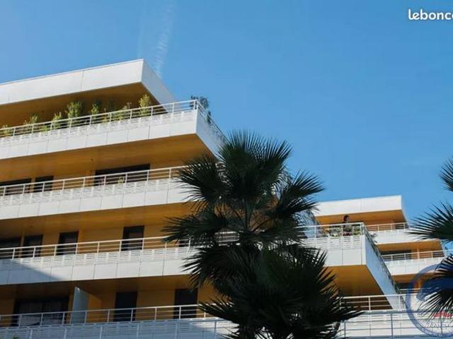 Studio 1 pièce 26 m²