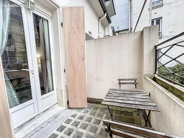 Studio 1 pièce 26 m²