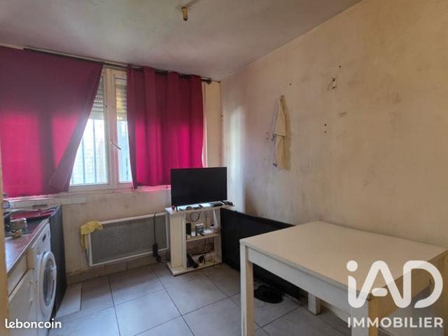 Studio 1 pièce 26 m²