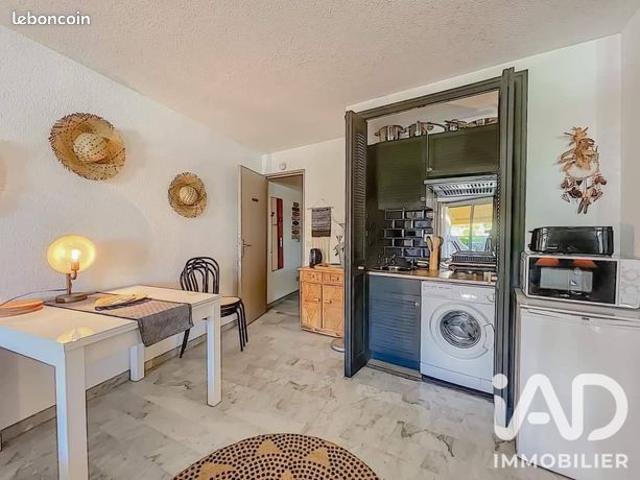 Studio 1 pièce 26 m²