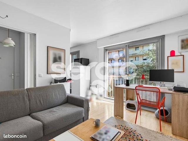 Studio 1 pièce 26 m²