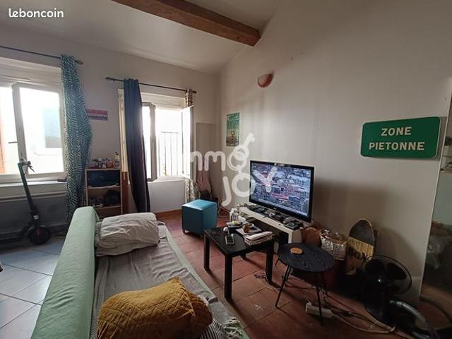 Studio 1 pièce 26 m²