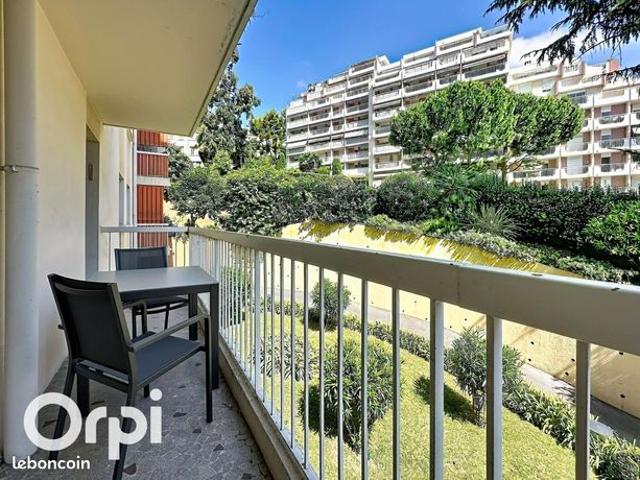 Studio 1 pièce 26 m²