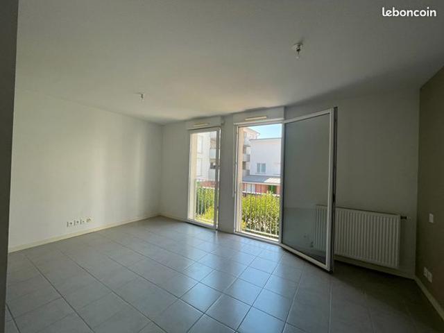 Studio 1 pièce 26 m²