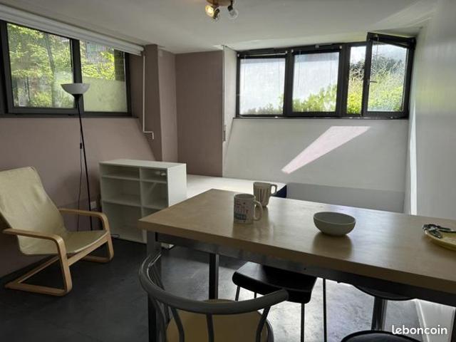 Studio 1 pièce 26 m²