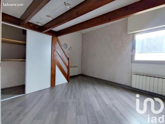 Studio 1 pièce 26 m²
