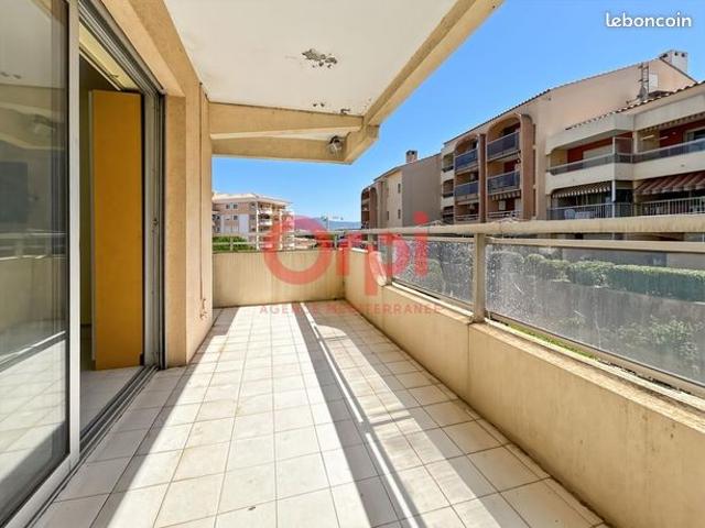 Studio 1 pièce 26 m²