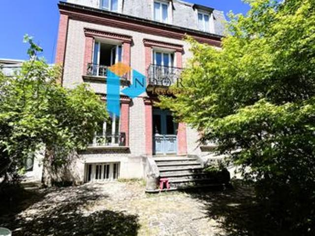 Studio 1 pièce 26 m²