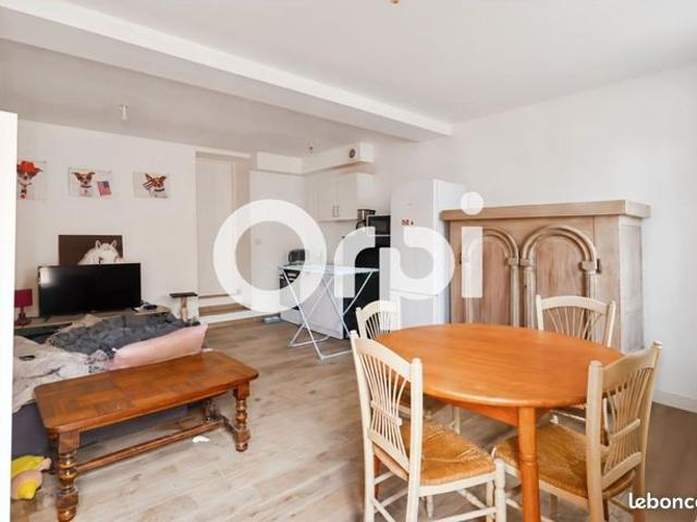 Studio 1 pièce 26 m²