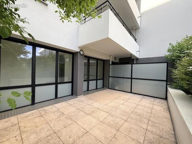 Studio 1 pièce 26 m²