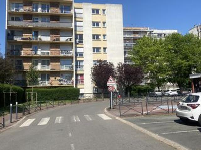 Studio 1 pièce 26 m²
